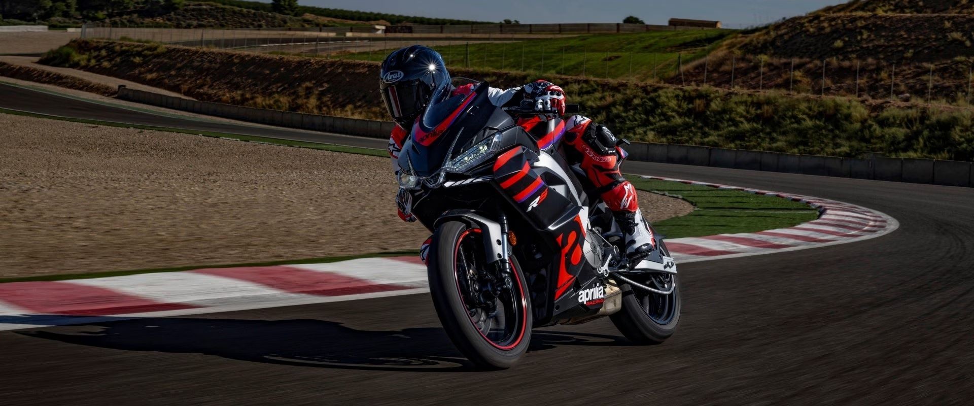 BEST LIGHTWEIGHT STREETBIKE: APRILIA RS 457