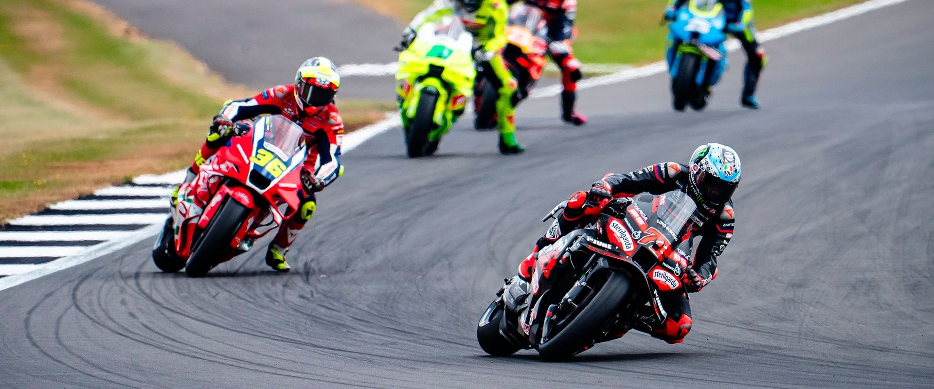 APRILIA RACING SFIORA IL PODIO NELLA SPRINT A SILVERSTONE